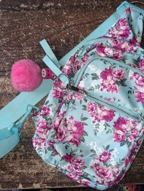 🐇Blue & Pink Floral Bag